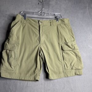 Duluth Trading Shorts Mens Large Dry on The Fly Cargo Green Nylon Elastic Waist